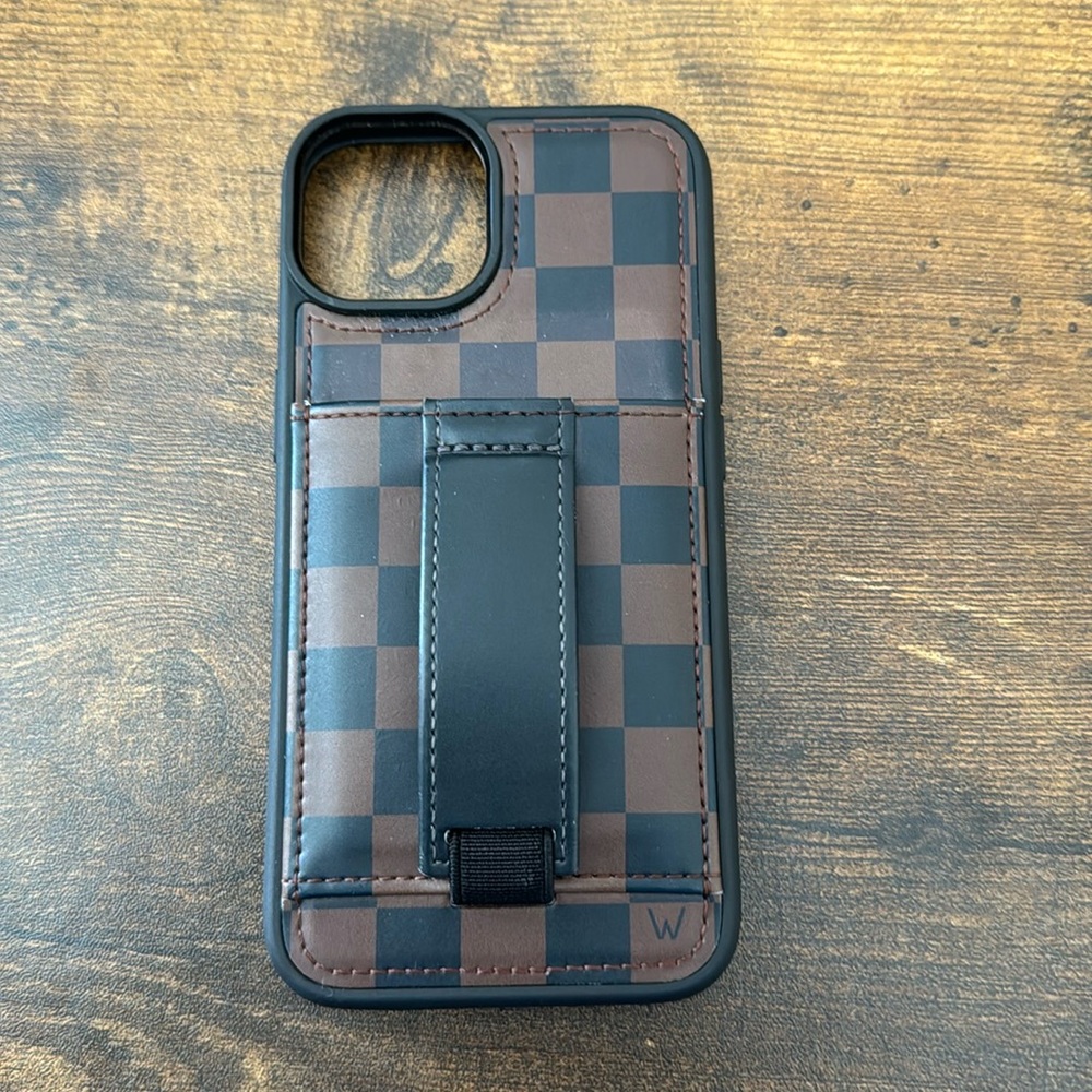 Walli IPhone 14 case